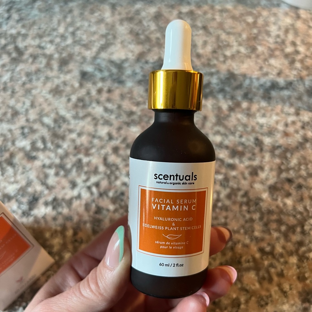Scentuals Organic Facial Vitamin C + Hyaluronic Acid Serum